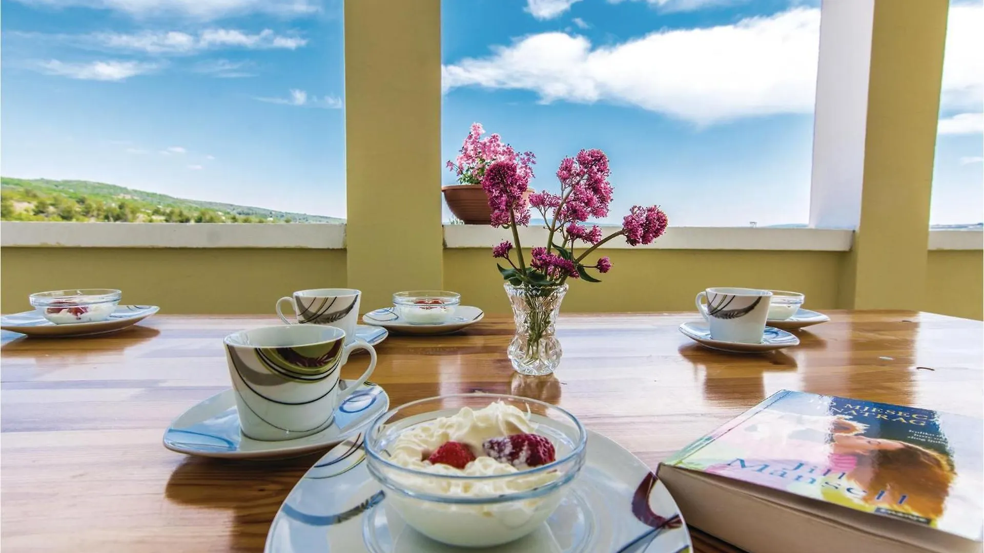 Cozy Apartment In Slivnica With House Sea View