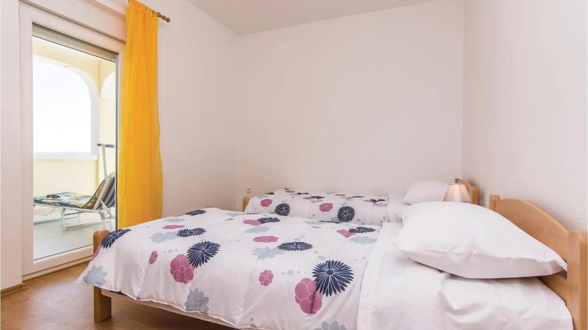 Cozy Apartment In Slivnica With House Sea View